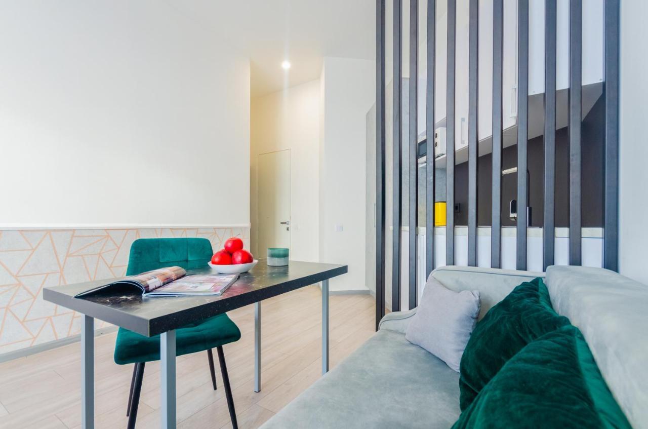 Apartment Smart App Near Railway Station Kvartet 3c Kyiv