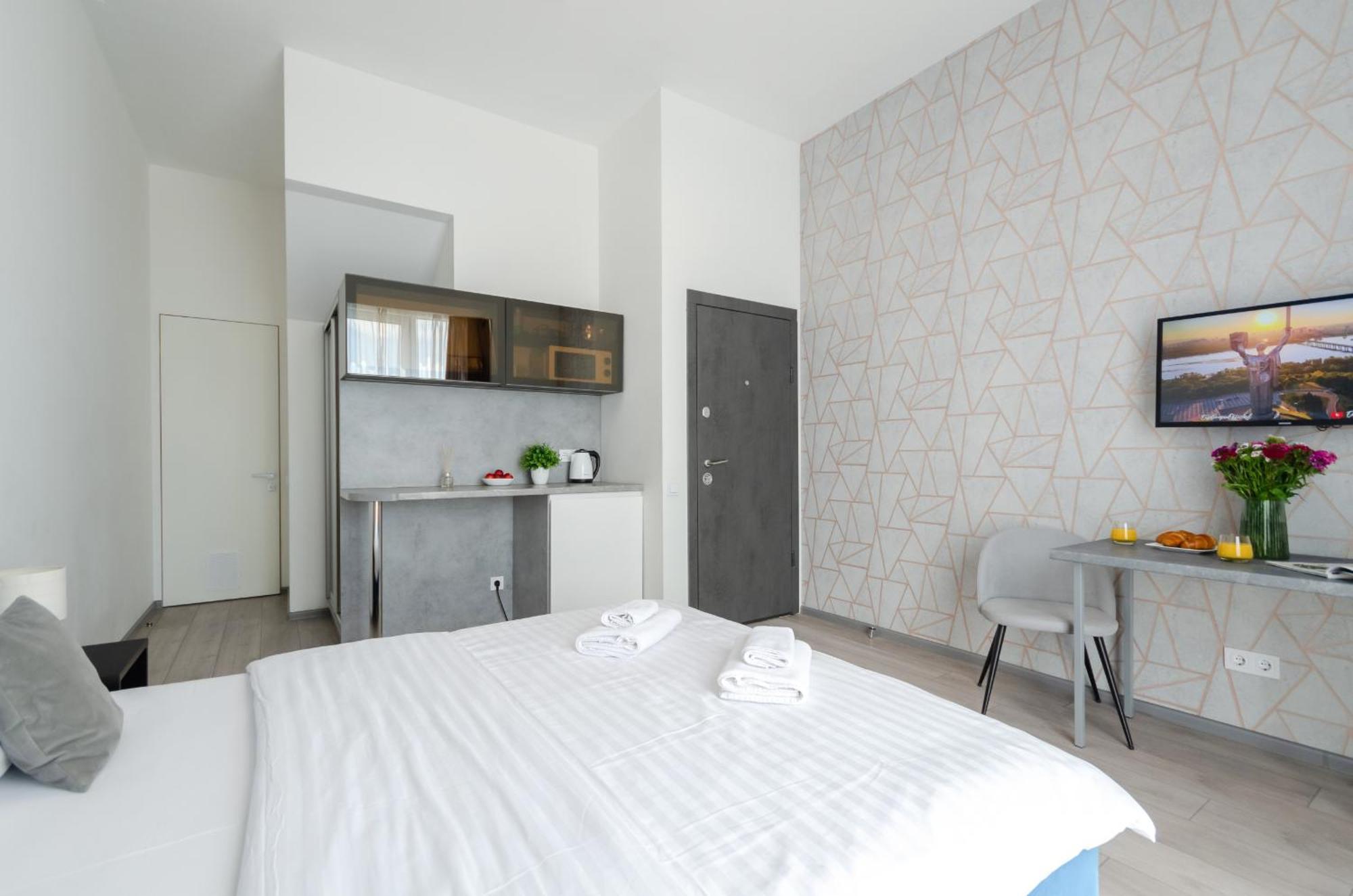 Smart App Near Railway Station Kvartet 3c Apartment