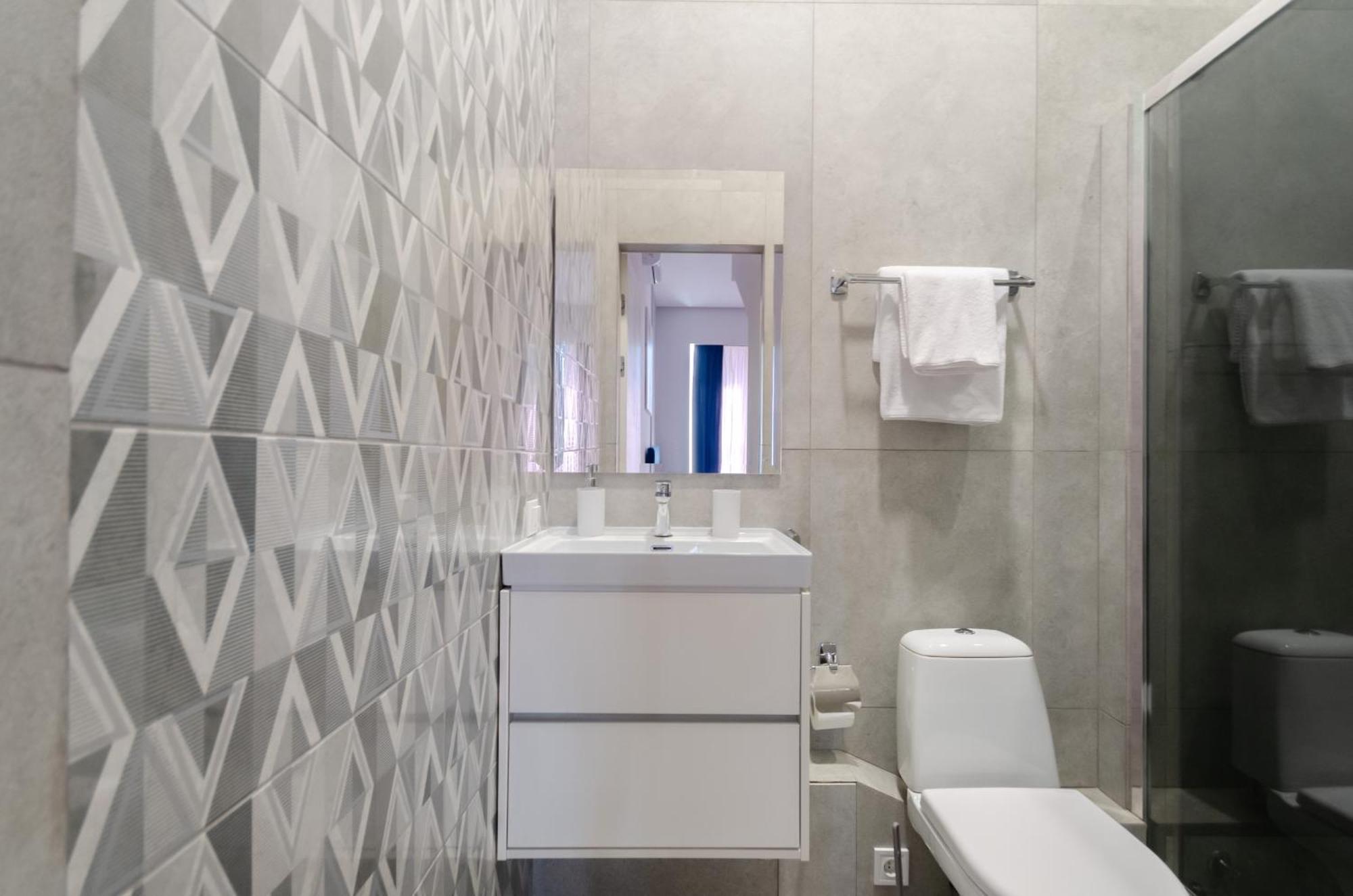 Apartment Smart App Near Railway Station Kvartet 3c *