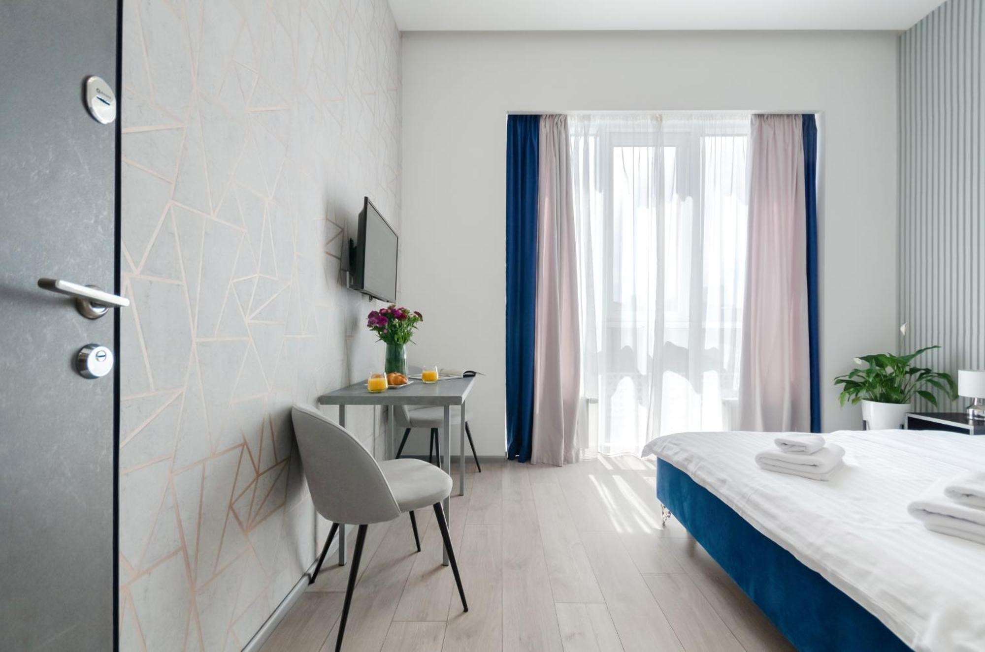 Smart App Near Railway Station Kvartet 3c * كييف